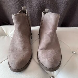 Women's Suede Ankle Boots - Taupe